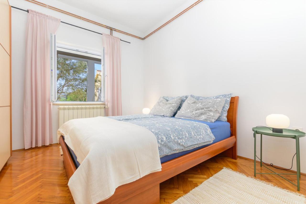 Apartment Macan, Beautiful Green Oasis Pula Luaran gambar